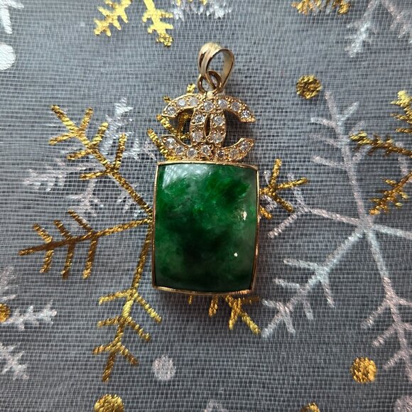 ✨ Luxury Green Jade & Diamond Double C Pendant in 18k Gold ✨ - Picture 1 of 11